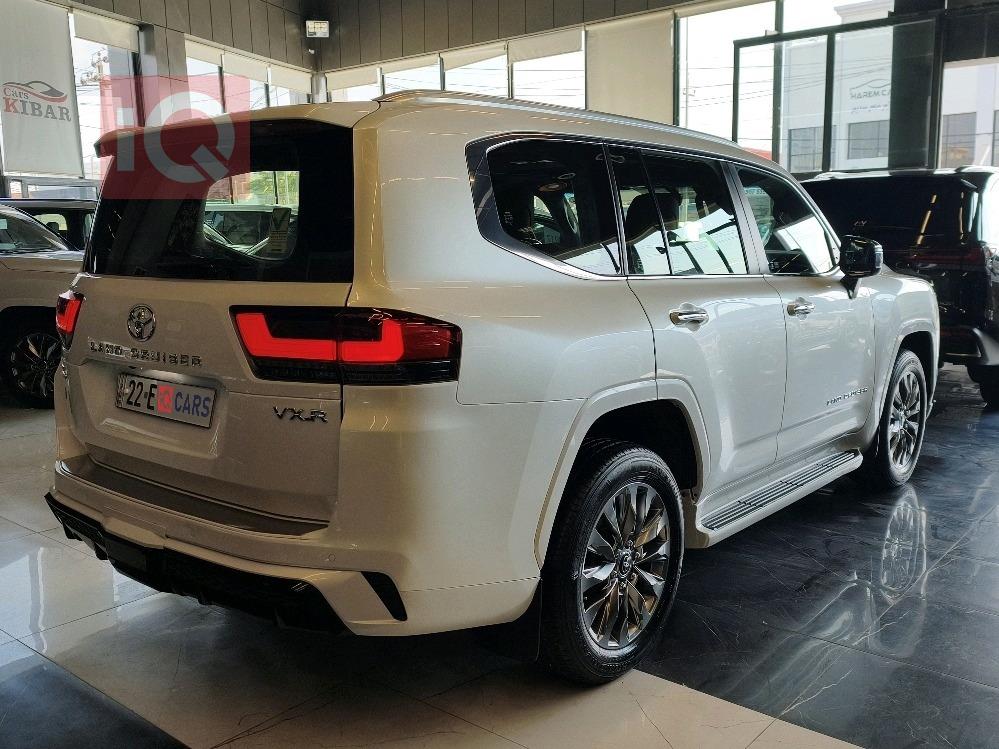 تويوتا لاندكروزر